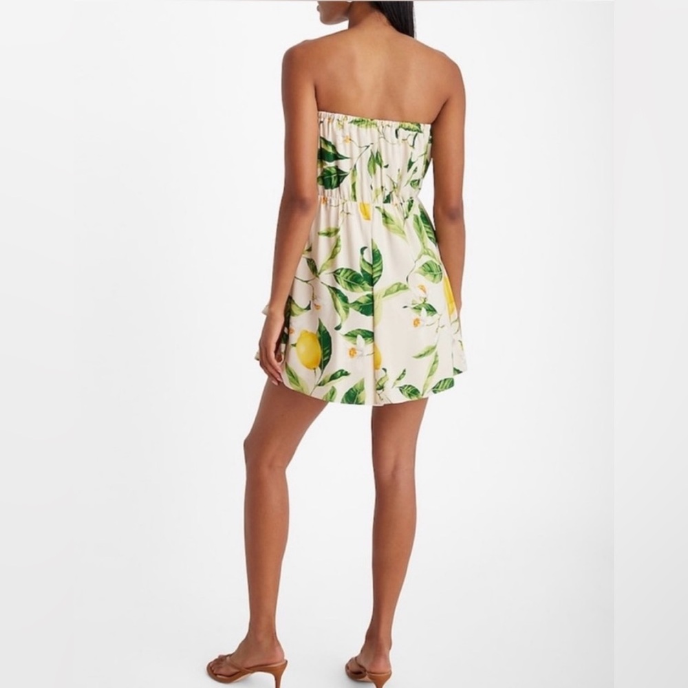 Express Lemon Print Strapless Romper
Express Medium - NWT - Picture 3 of 6